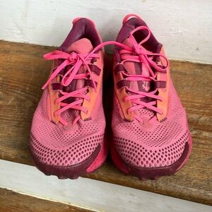 Nike Women's Athletic Shoes - Red and Pink